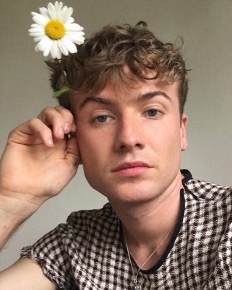 Leo Costelloe - Artist